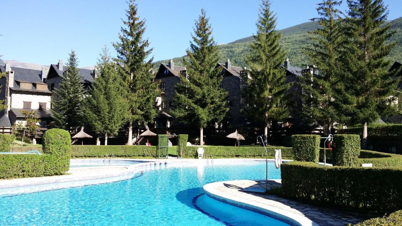 Inmocyma Residencial Linsoles-Valle De Benasque Ngoại thất bức ảnh