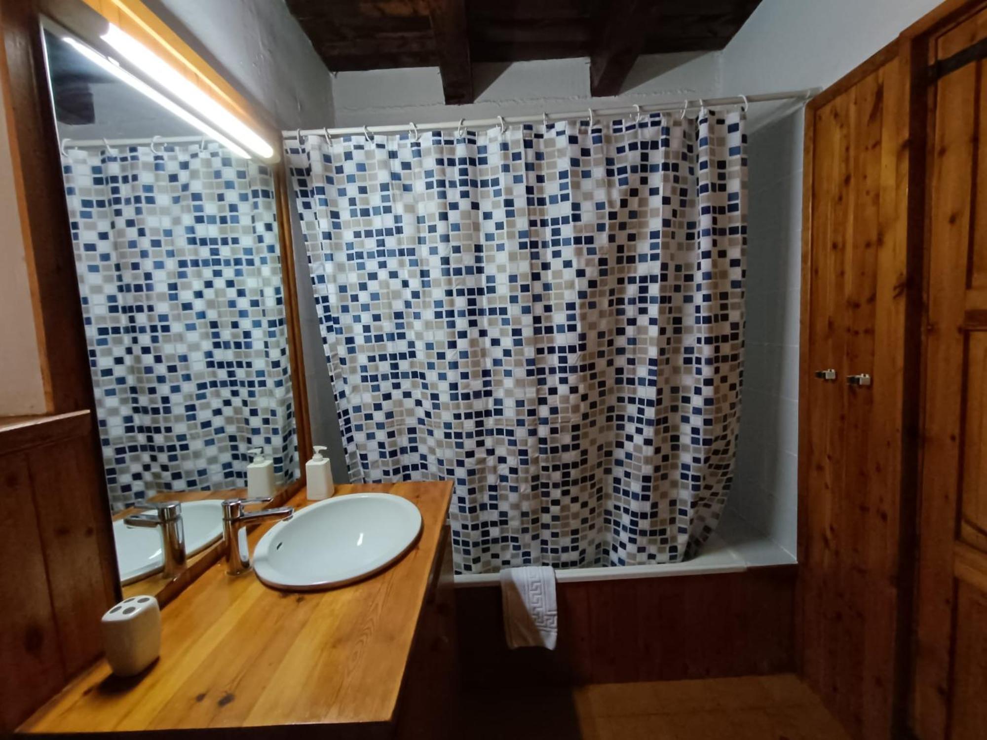Inmocyma Residencial Linsoles-Valle De Benasque Ngoại thất bức ảnh